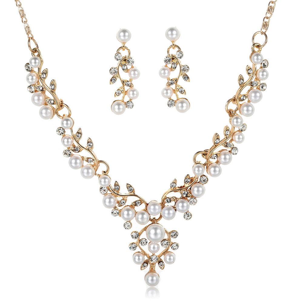 Vintage Simulated Pearl Jewelry Sets for Women 2020 Fashion Flower Statement Necklace and Earring Set Wedding Party Accessories/mask