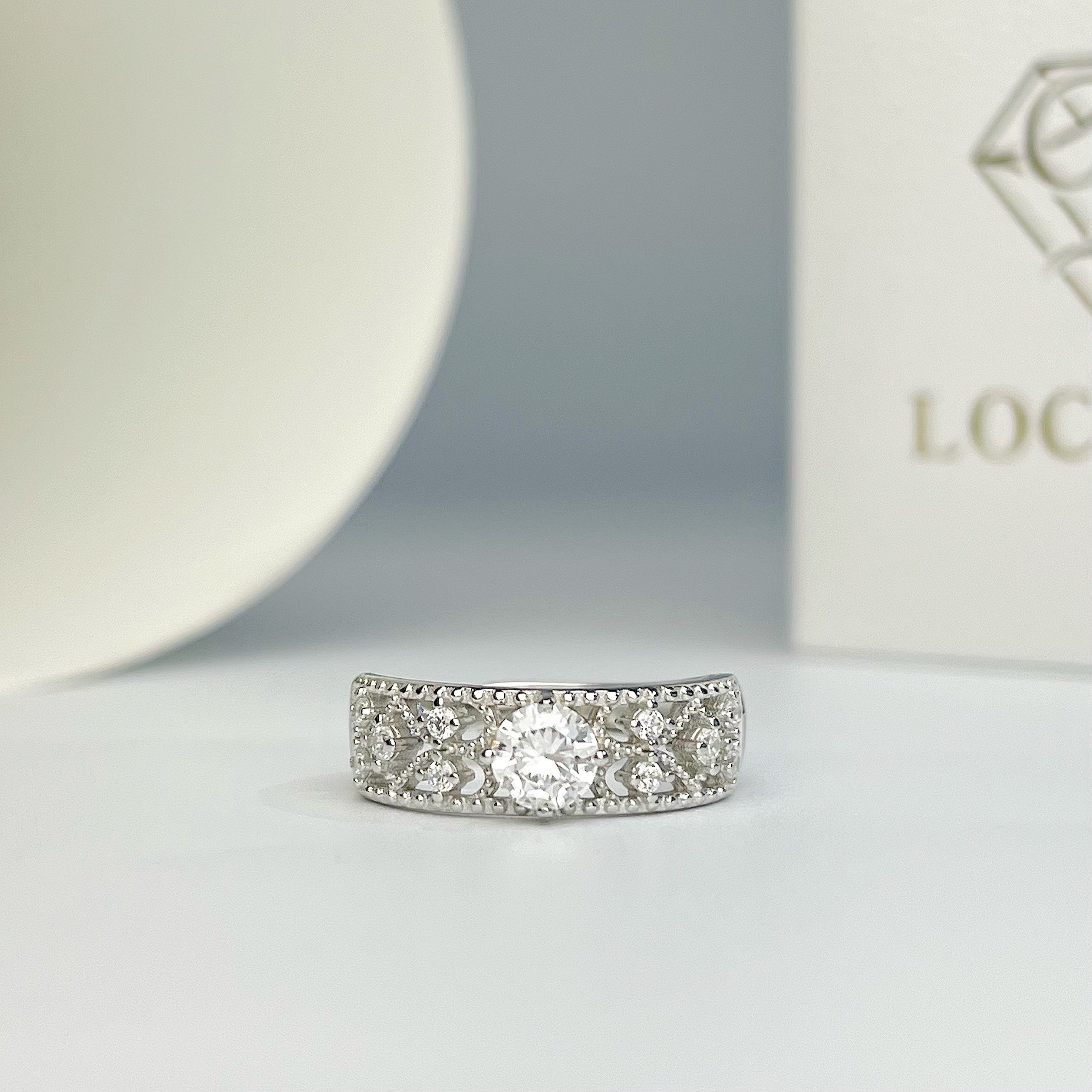 Engraved Women’s Ring