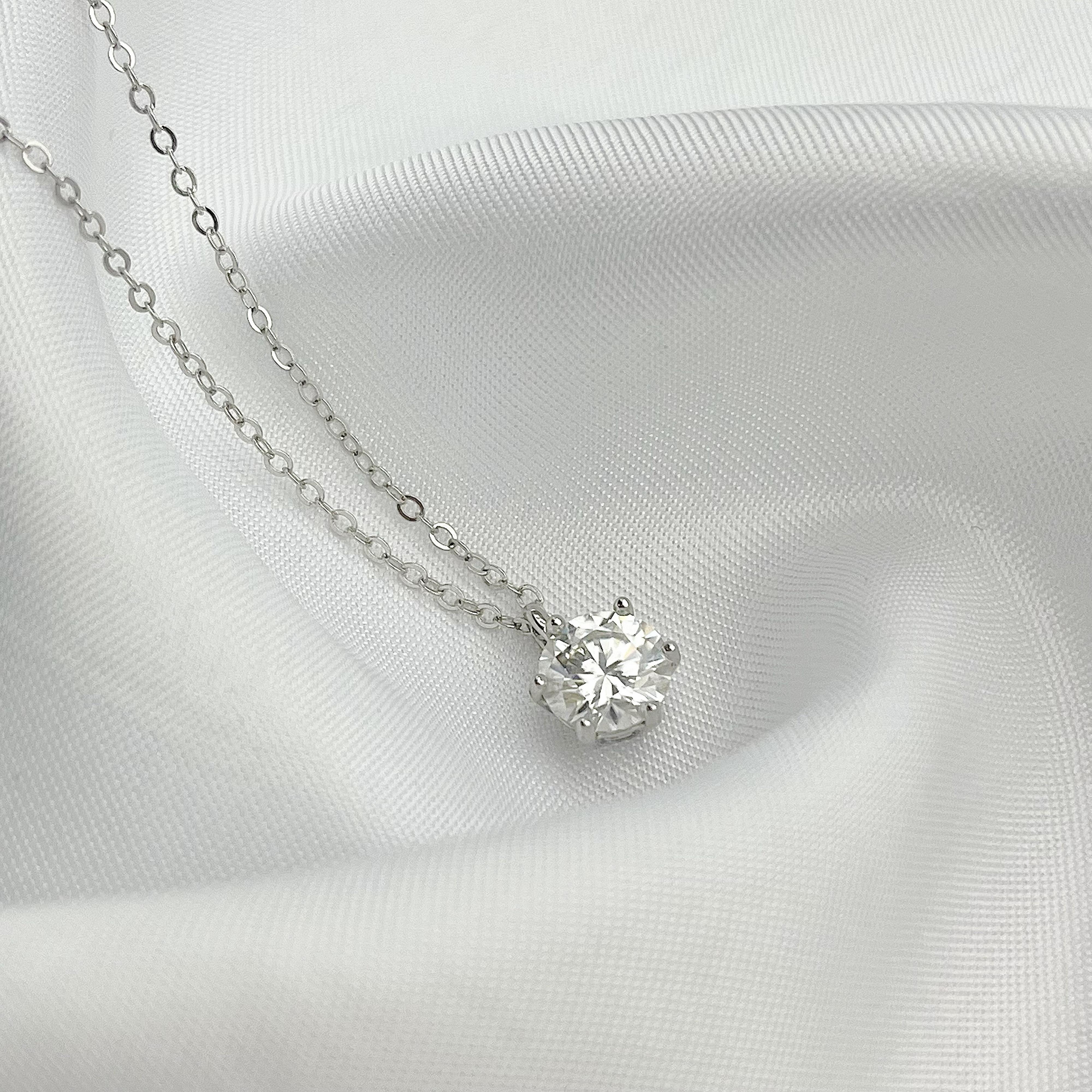 Premium Rounde Women's Necklace