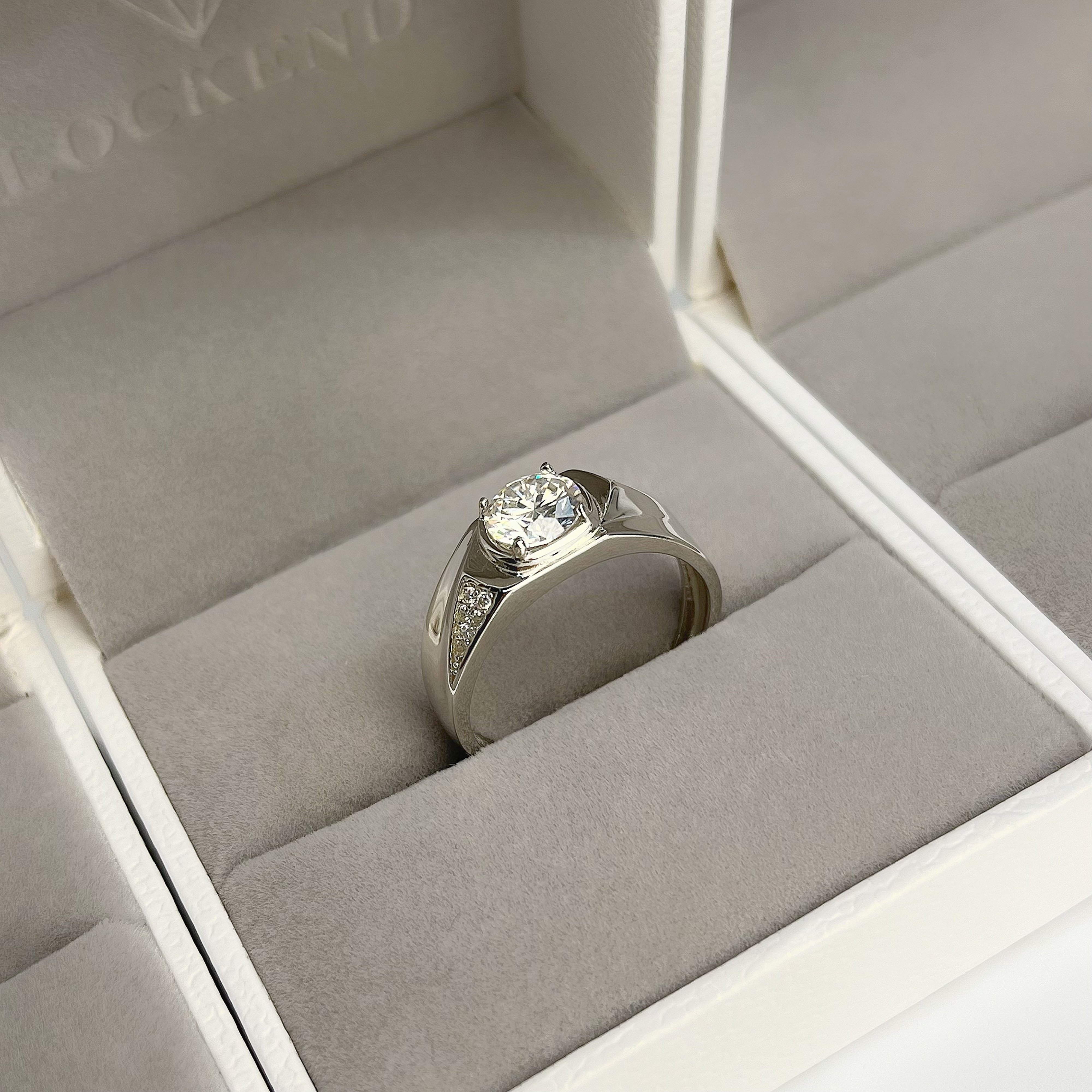 Moissanite Men’s Ring