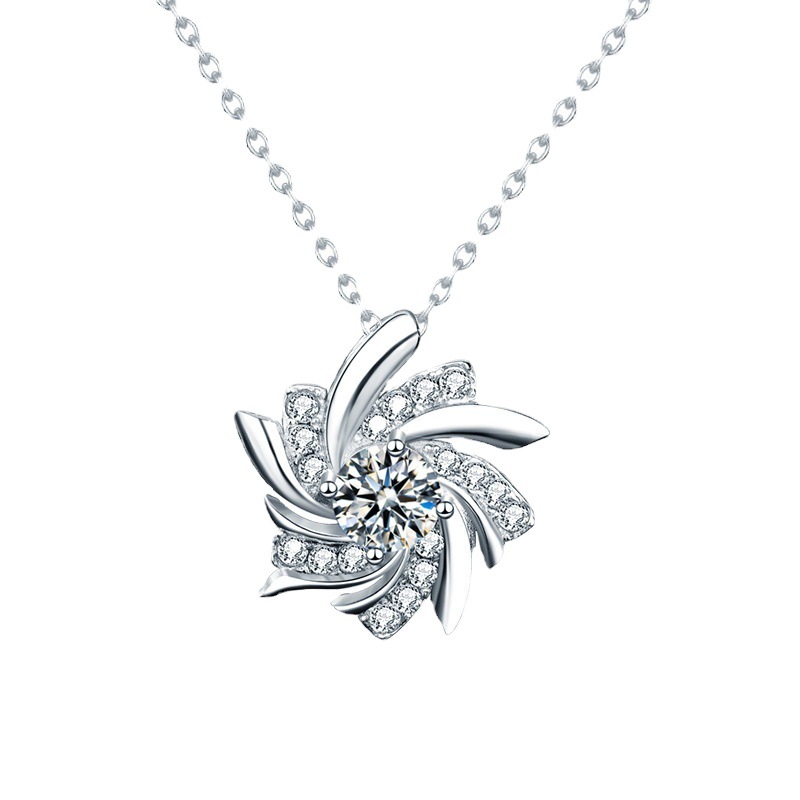 Chic  Pinwheel Pendant Women's Necklace