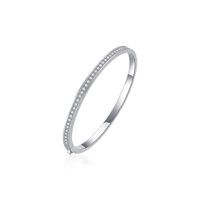 Sleek Chain Bracelet