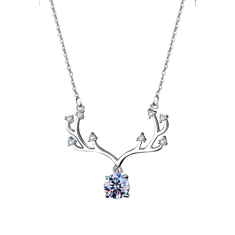 Exquisite Reindeer Design 925 Silver Necklace