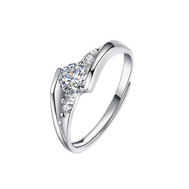 [Lockend] Elegant Spiral 0.4 Carat Moissanite 925 Silver Ring