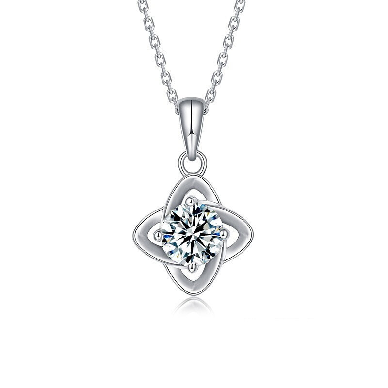 Classic Four-Leaf Clover Women's Necklace
