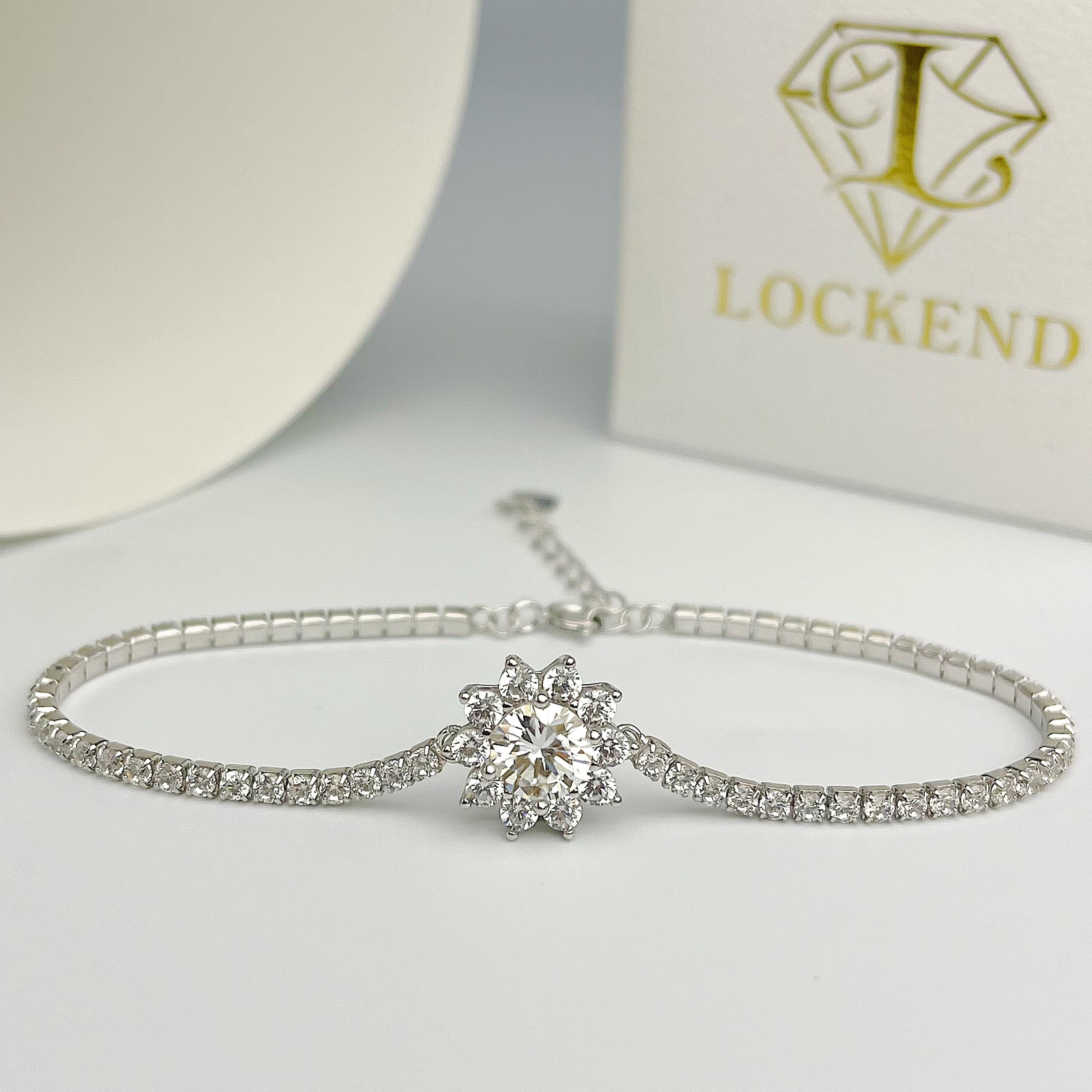 Elegant Sunflower Bracelet for Women.