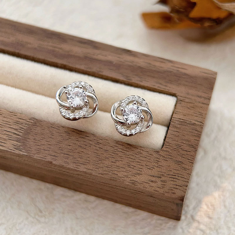 Four-Leaf Clover Women’s Earrings