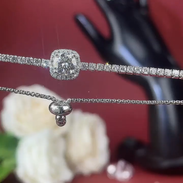 Square Bag Gypsophila Women’s Bracelet