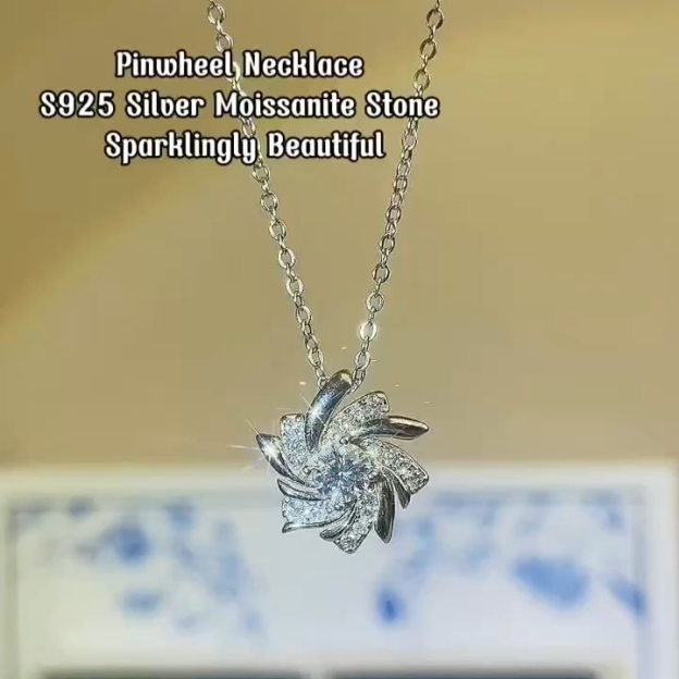 Chic  Pinwheel Pendant Women's Necklace