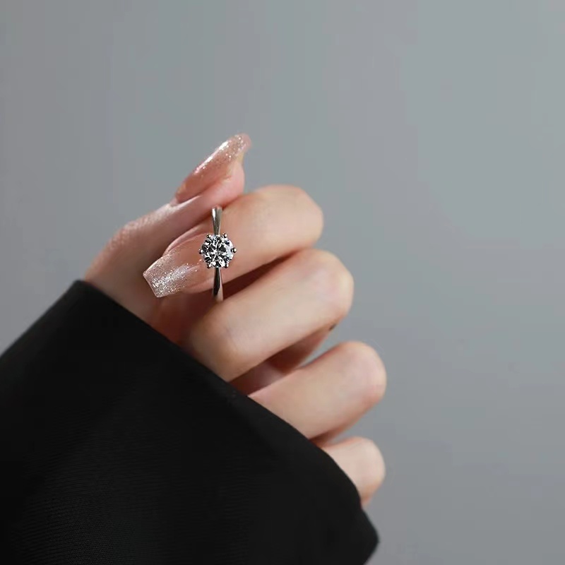 Simple Women’s Ring