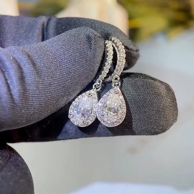 Teardrop Women’s Earrings