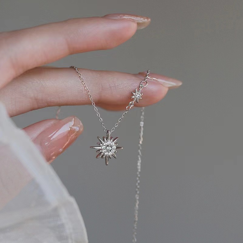 Sunlight Moissanite Women’s Necklace