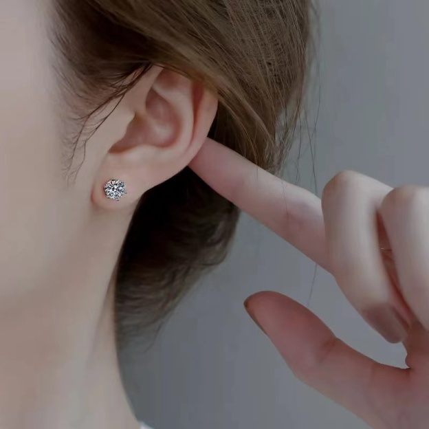 6-Prong Moissanite Earrings