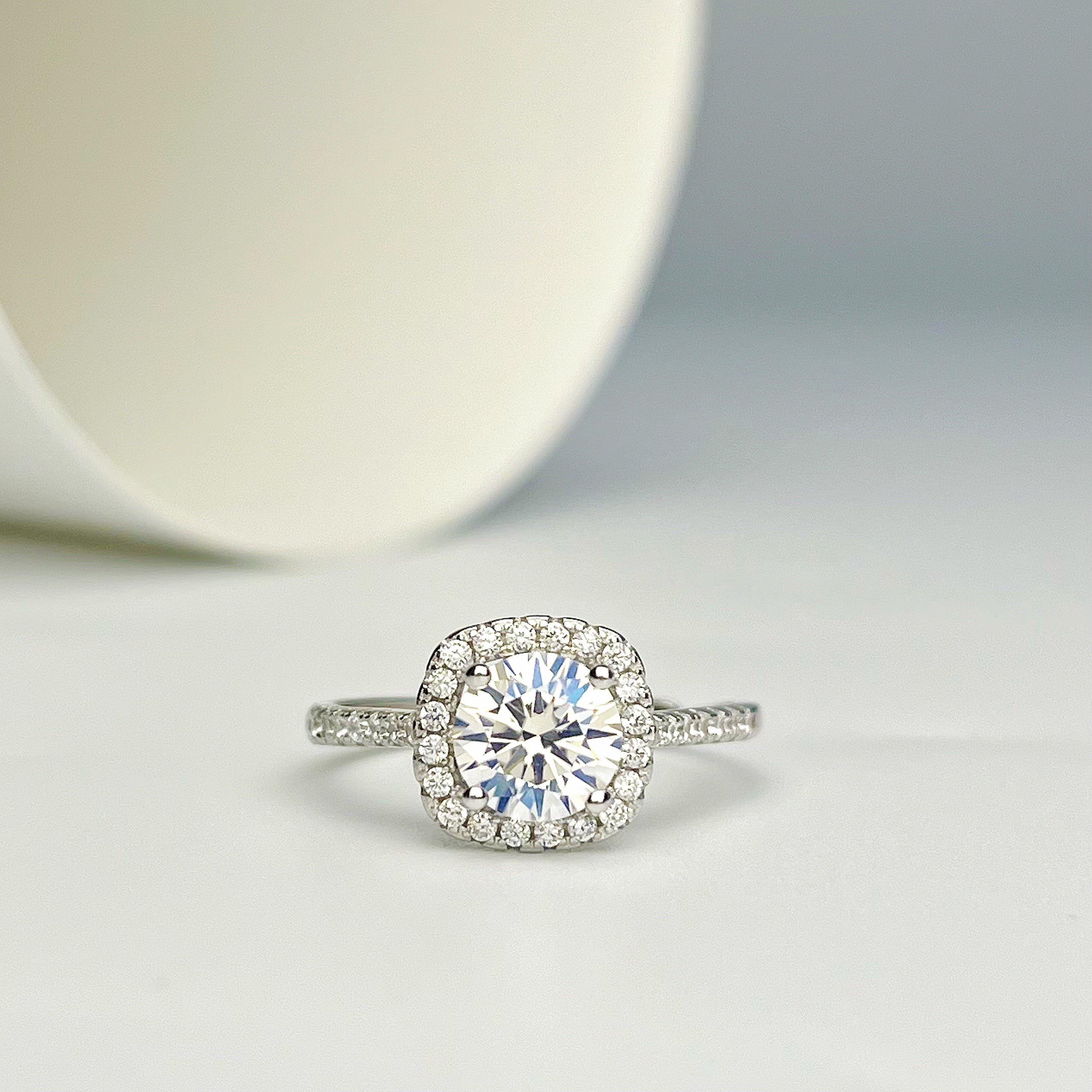 Square Design Simple Women’s Ring