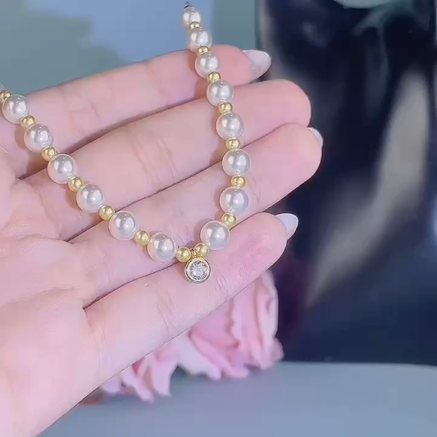 Moissanite Pearl Women’s Bracelet