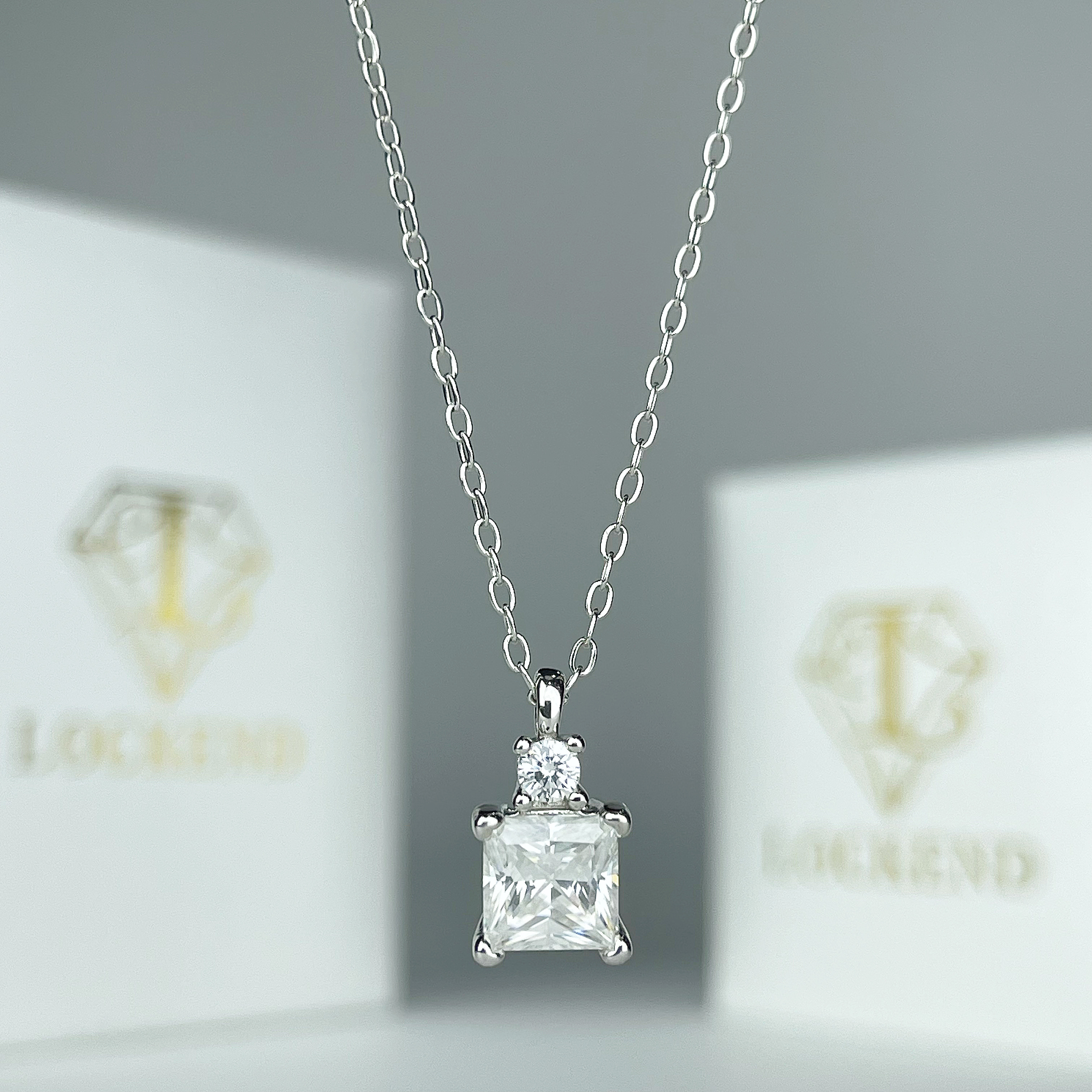 Jade Vase Shaped Necklace