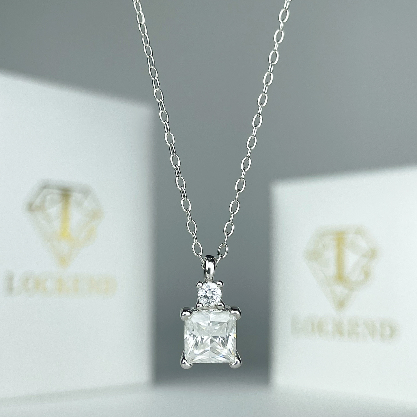 Jade Vase Shaped Necklace