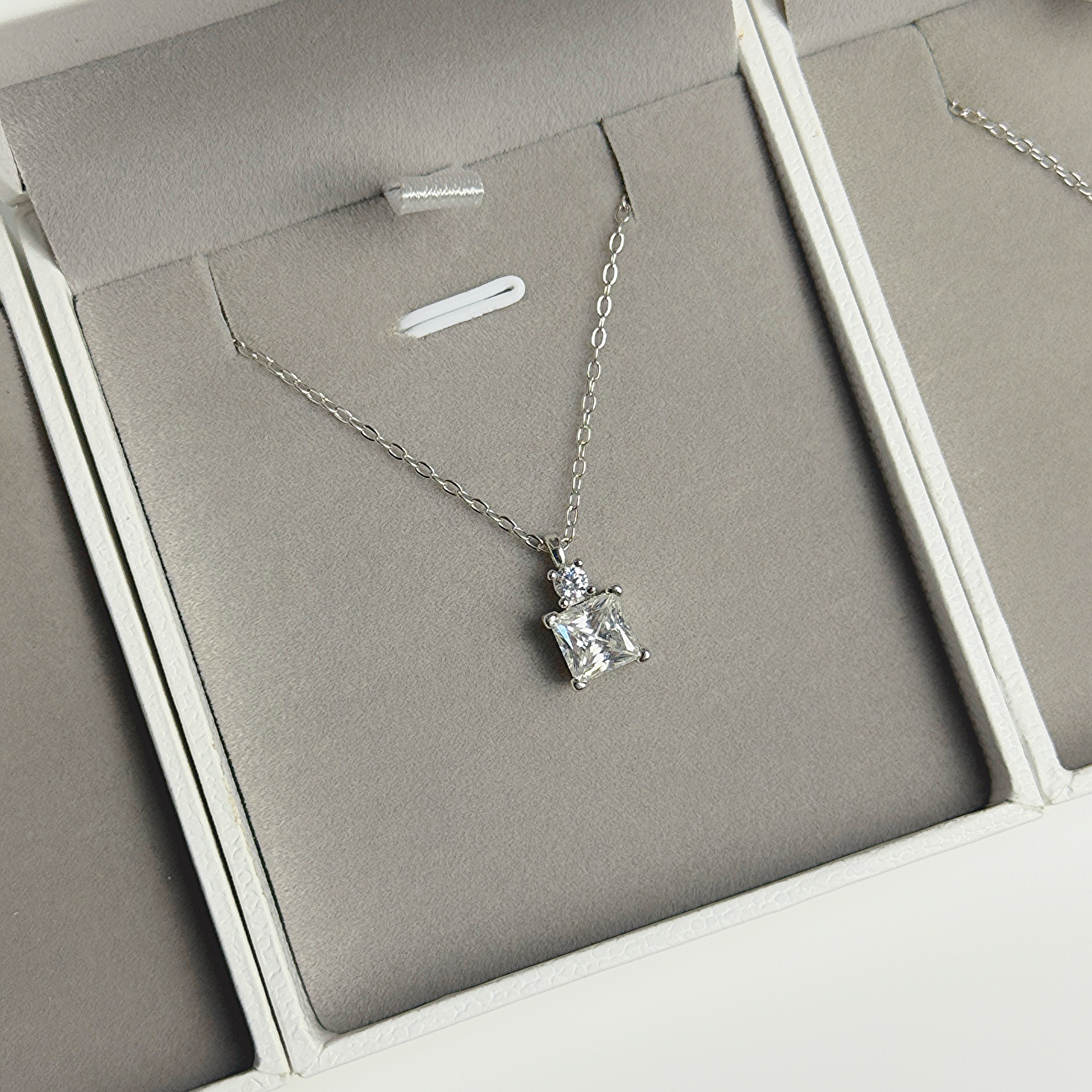 Jade Vase Shaped Necklace