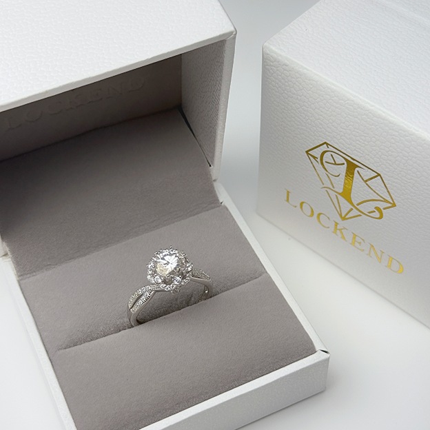 Daisy Moissanite Women's Ring