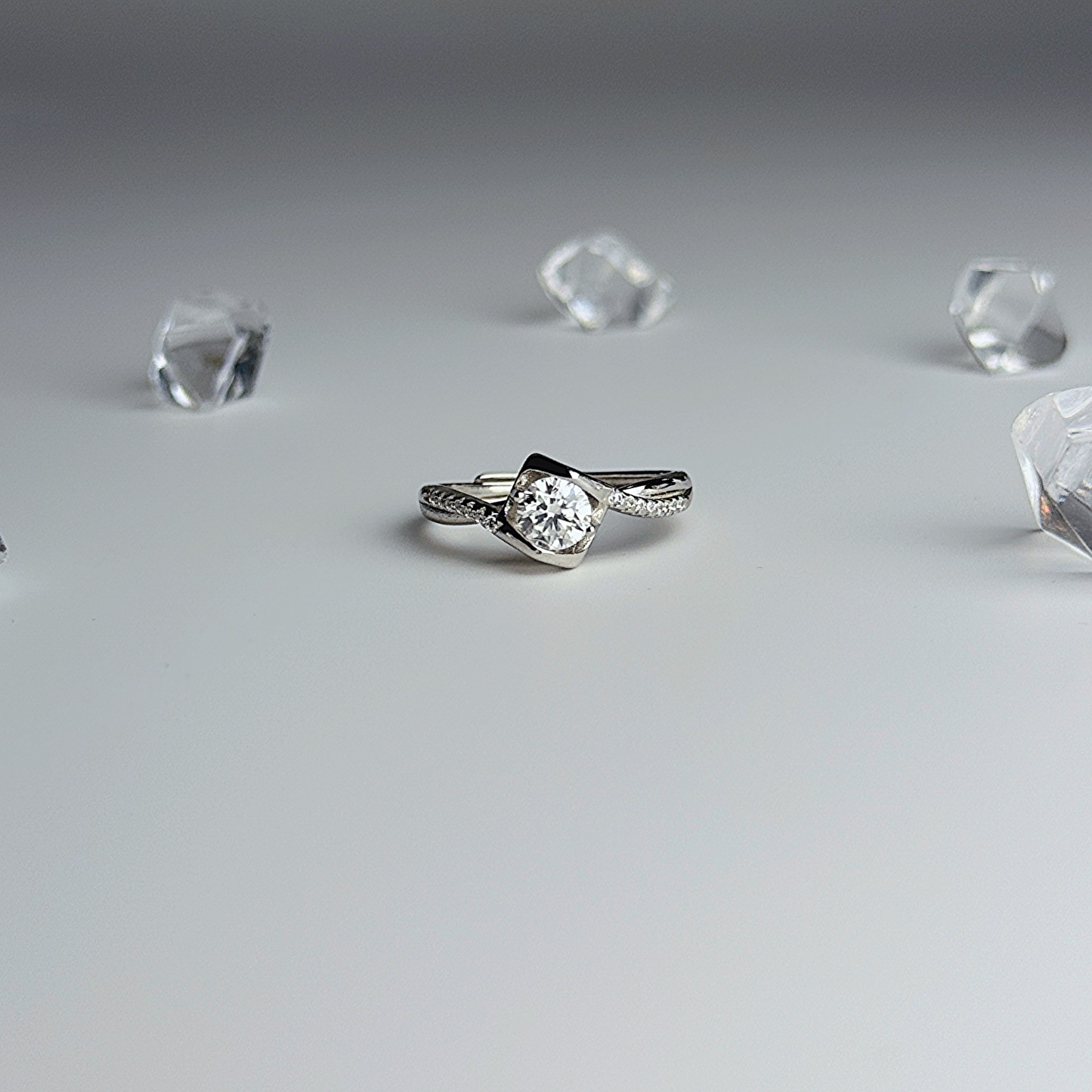 Angel’s Kiss Women's Ring