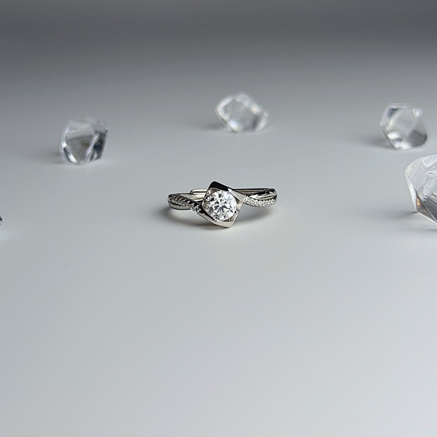 Angel’s Kiss Women's Ring