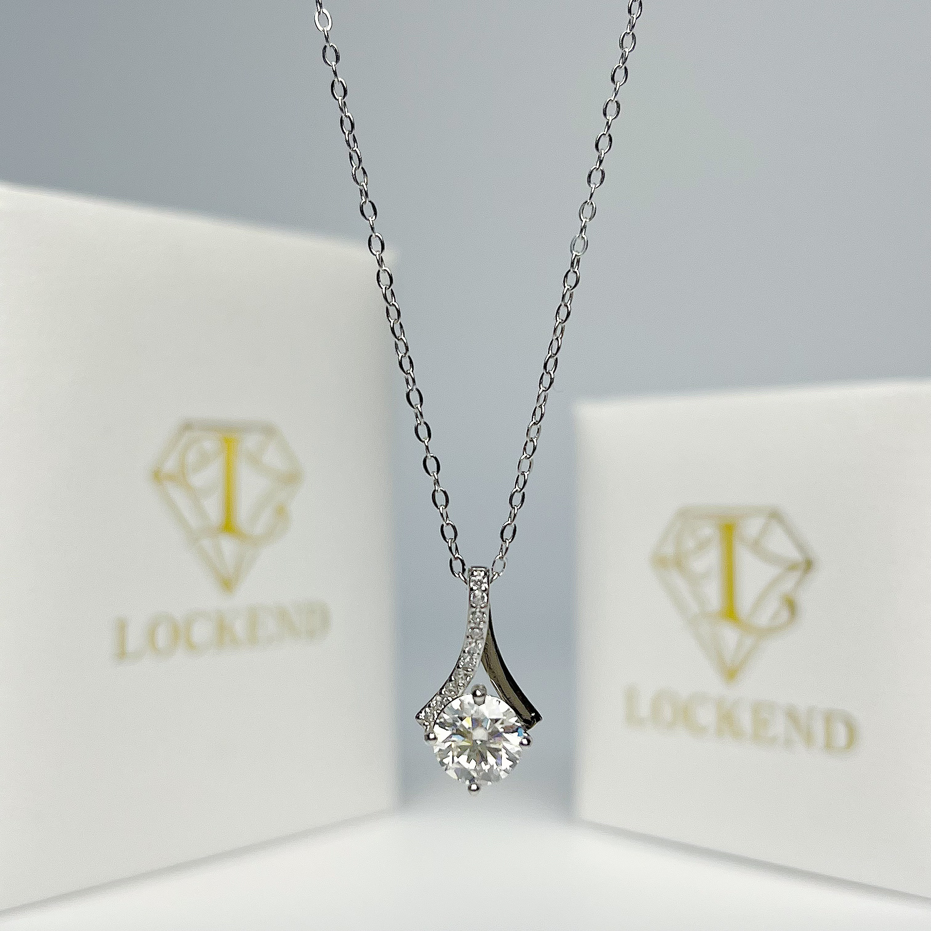 V-Shaped Women’s Necklace