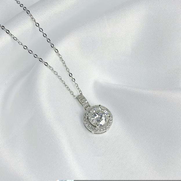  Round Pendant Women's Necklace