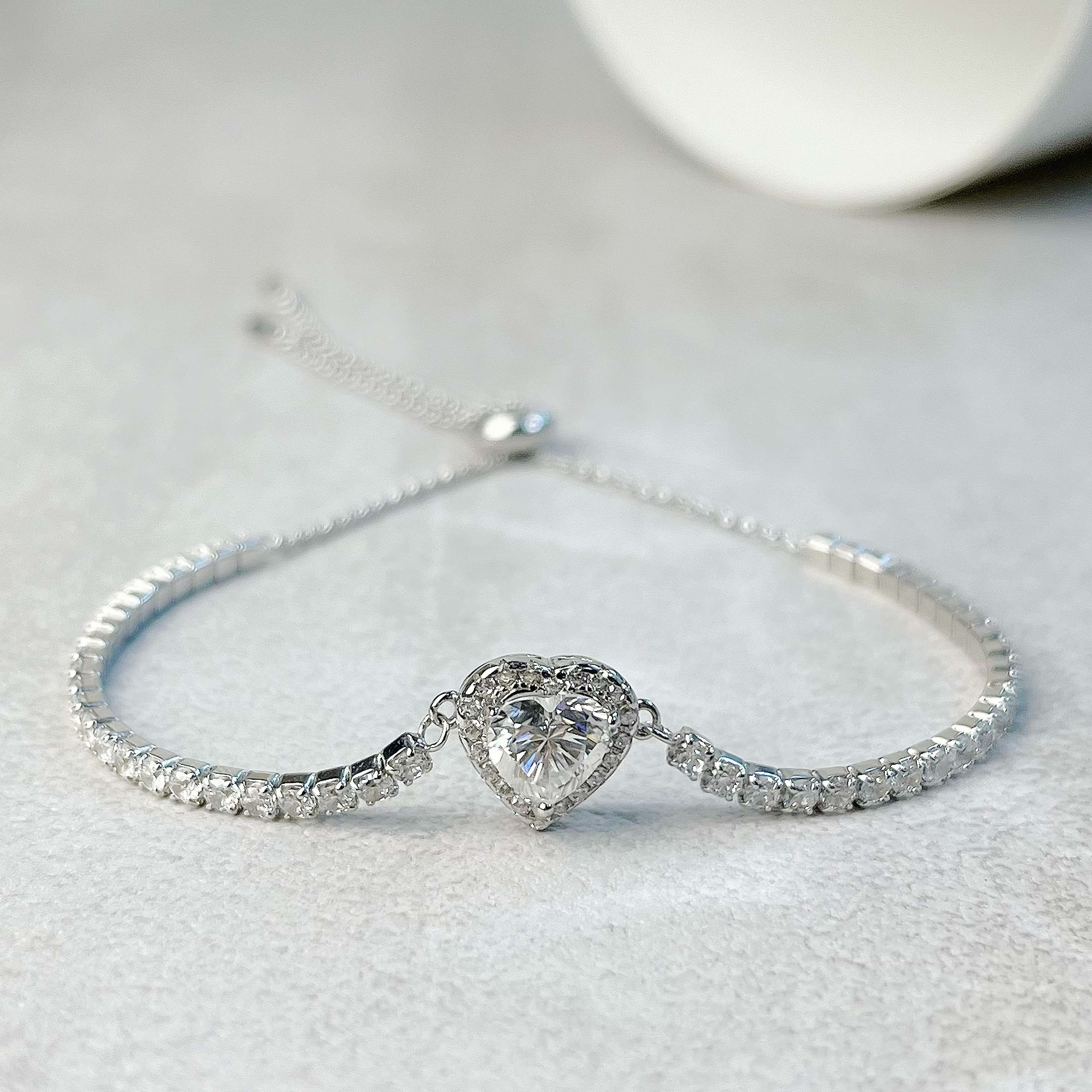 Tình yêu vòng tay