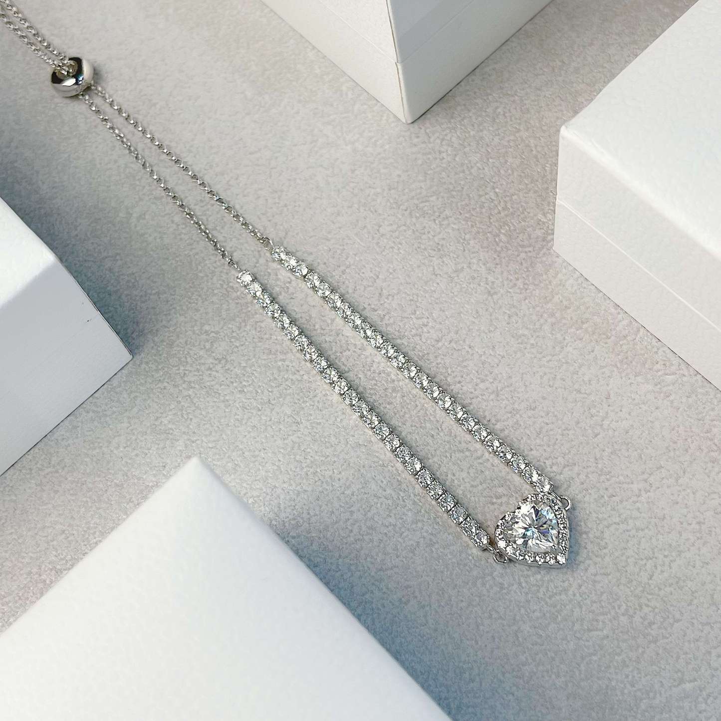 Tình yêu vòng tay