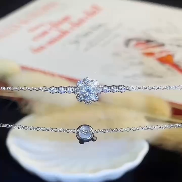 Sunlight on Snow Women’s Bracelet