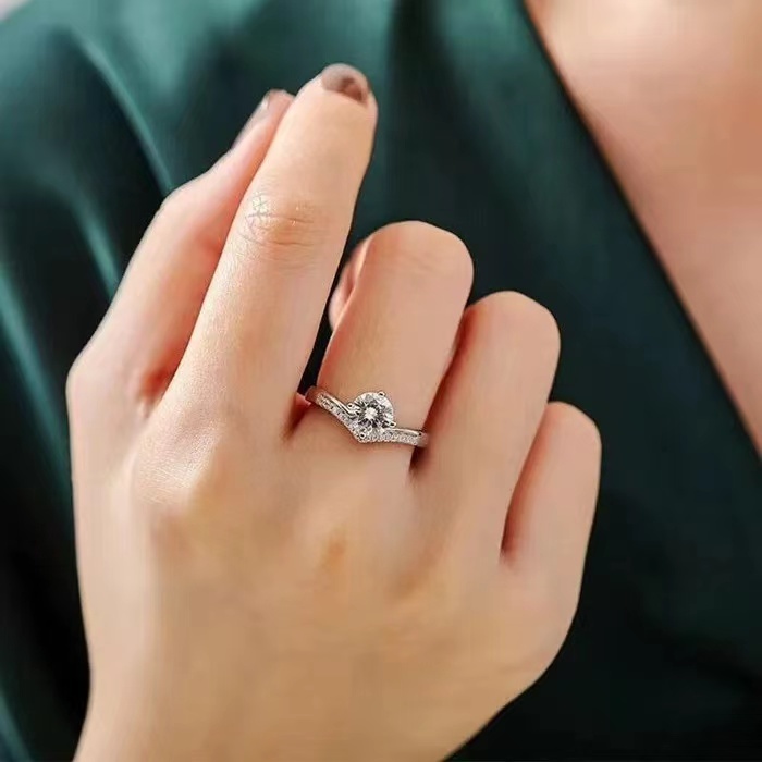 Women’s Luxury Crown Ring