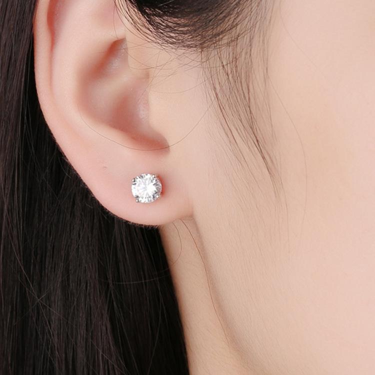  Classic Round Women’s Earrings 