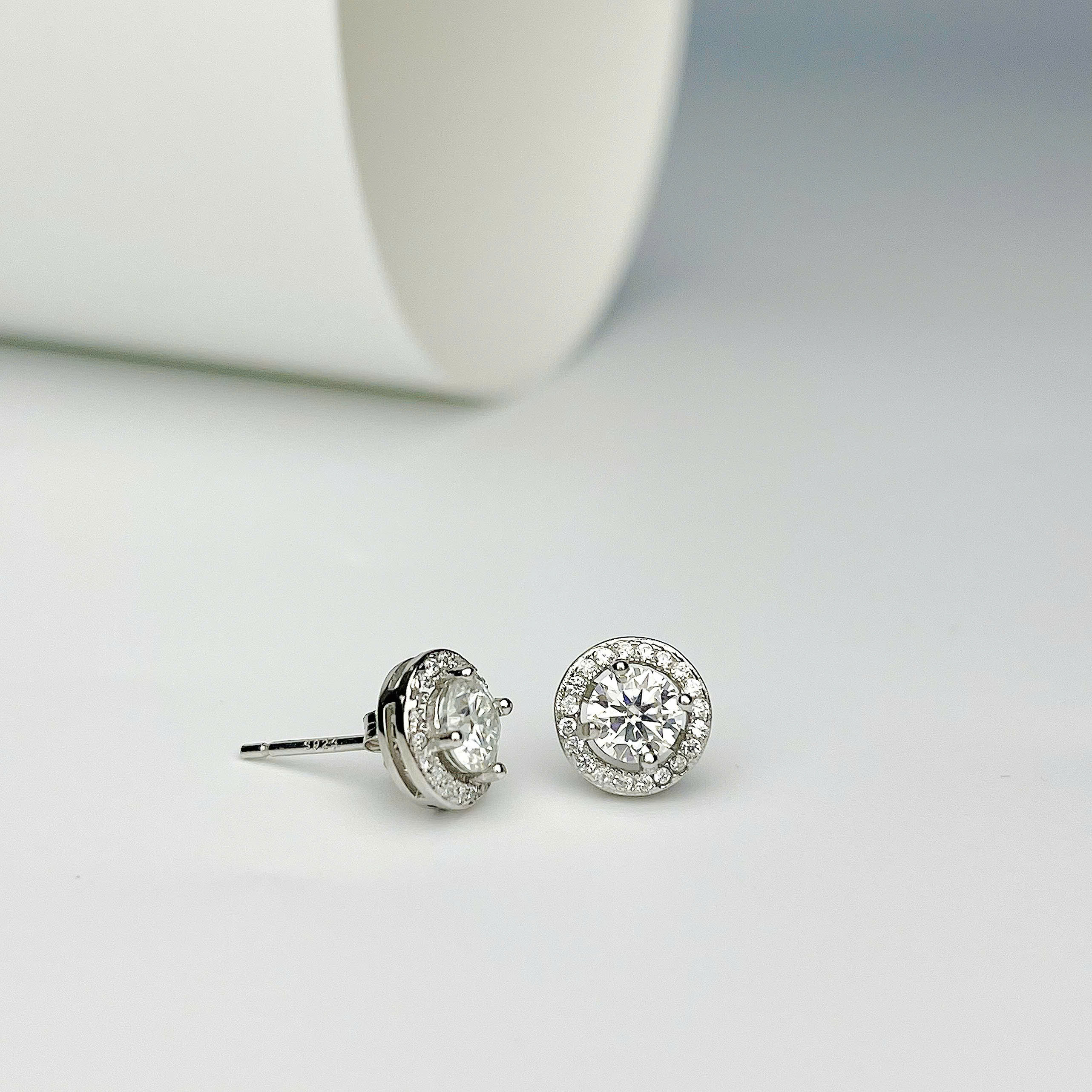 Round Women's Earrings 