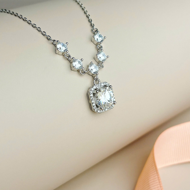 Tassel Style Women’s Necklace