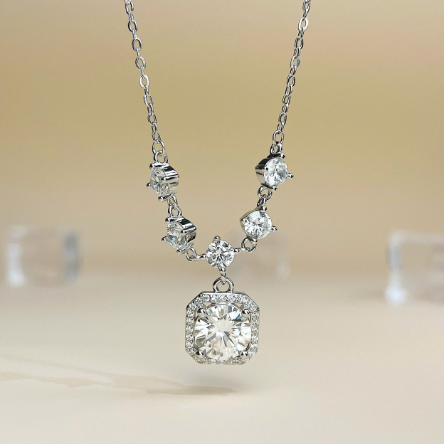 Tassel Style Women’s Necklace