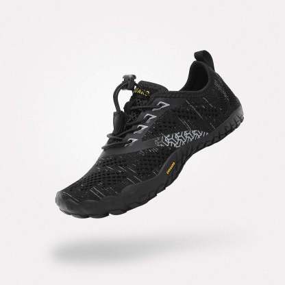 スマートⅠ キッズ ベアフットシューズ（ブラック）。お手入れが簡単で、どんな服にも合わせやすい実用的な日常用ベアフットシューズ。