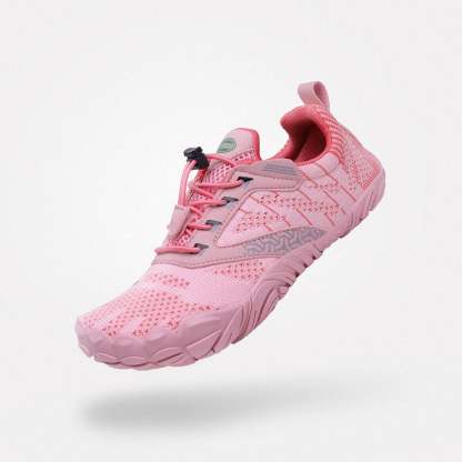 フリーⅠ キッズ ベアフットシューズ（ピンク）。女の子に人気の可愛いピンク色、公園で元気に遊べる幅広で快適な子供靴。