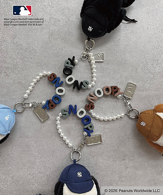 【Pre-order｜Aug】Snoopy in Ginza 2026 - MIIA MLB×PEANUTS Charm Pouch