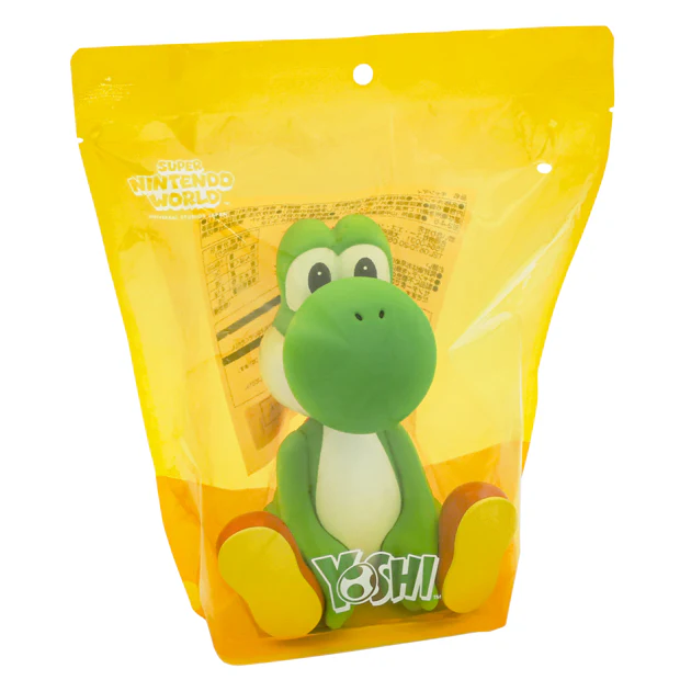 【訂貨】USJ Yoshi Figure 公仔擺設（內含糖果）