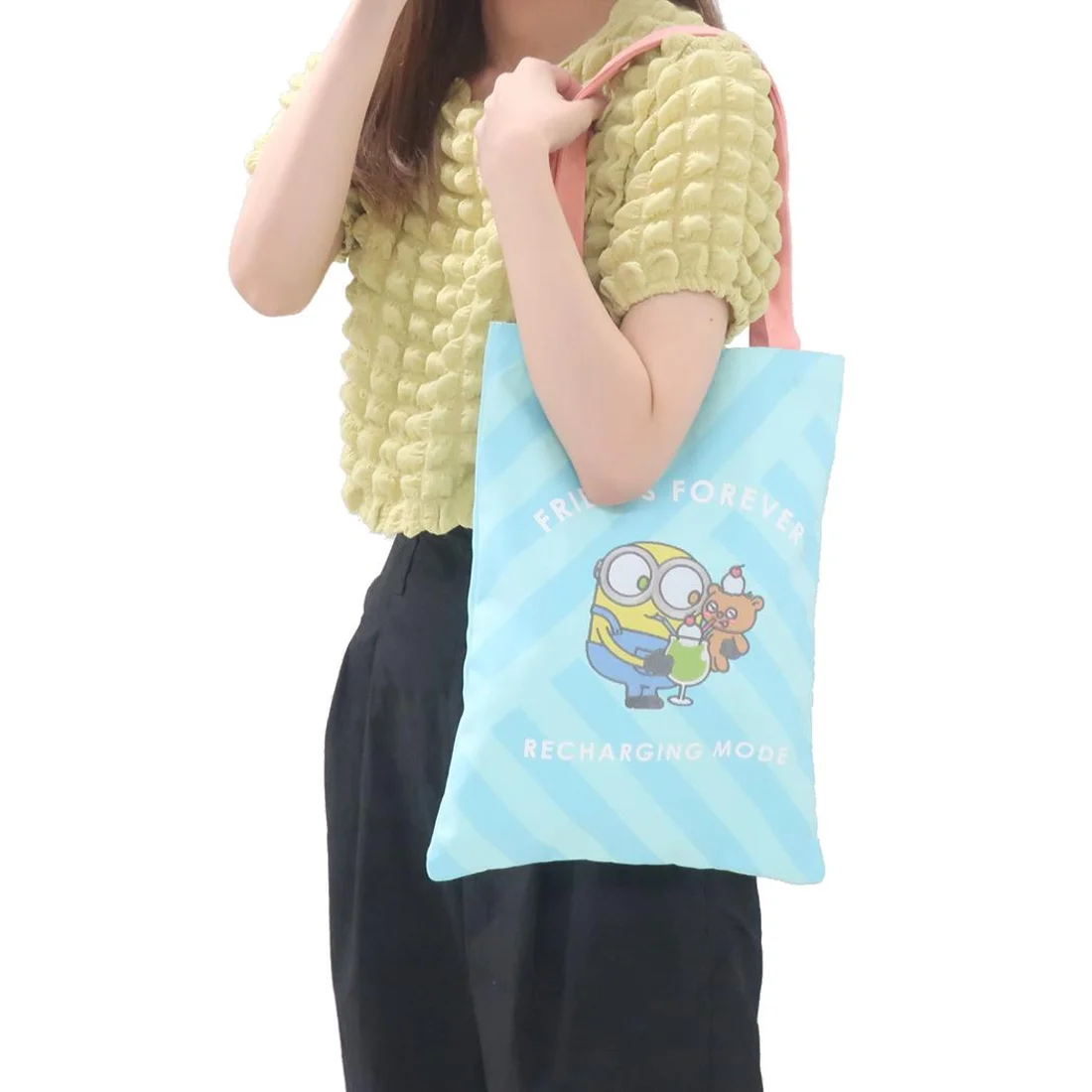 【訂貨】Minions Bob & Tim 刺繡 手挽袋 Tote Bag（Cream Soda）