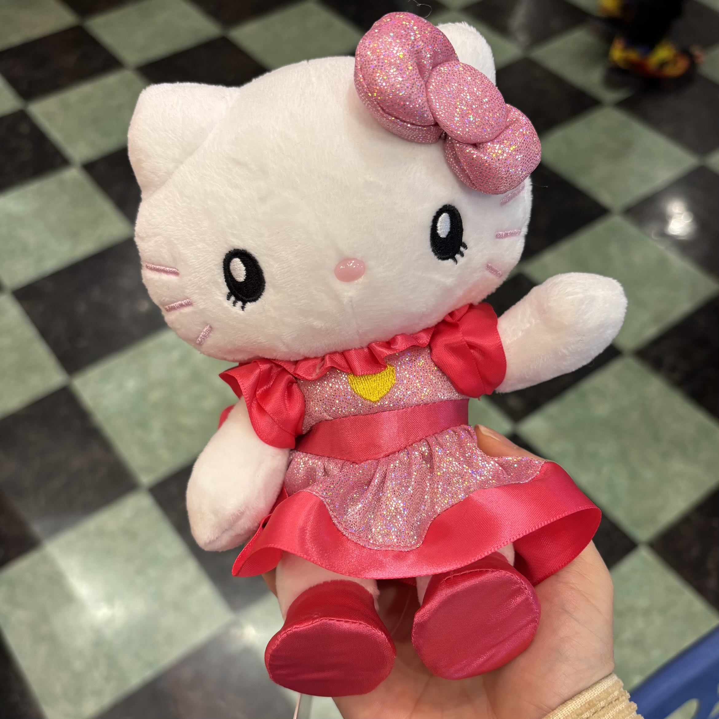 【訂貨】USJ My Little Friend Series - Hello Kitty 支架公仔