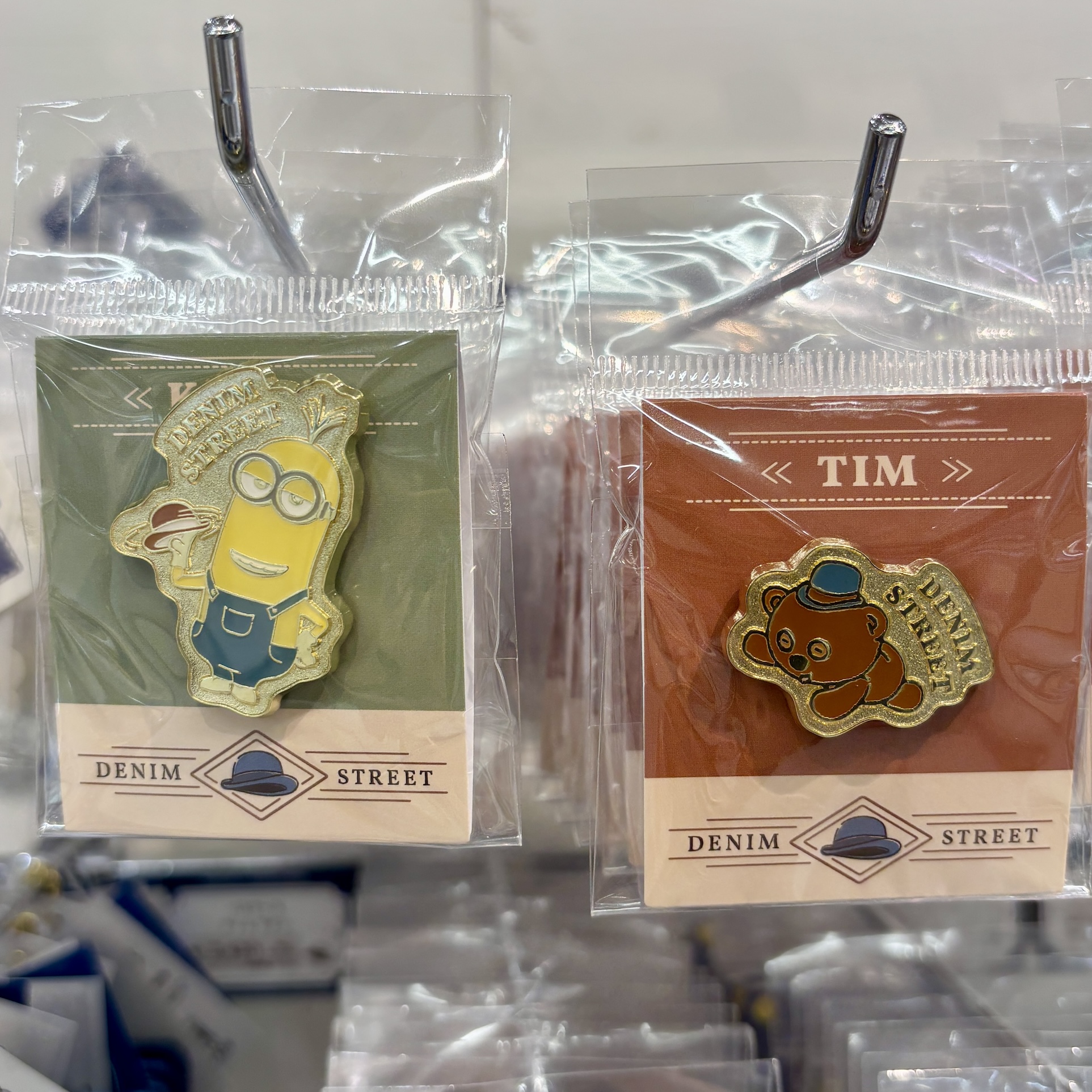 【訂貨】MINIONS in DENIM STREET 金屬襟章