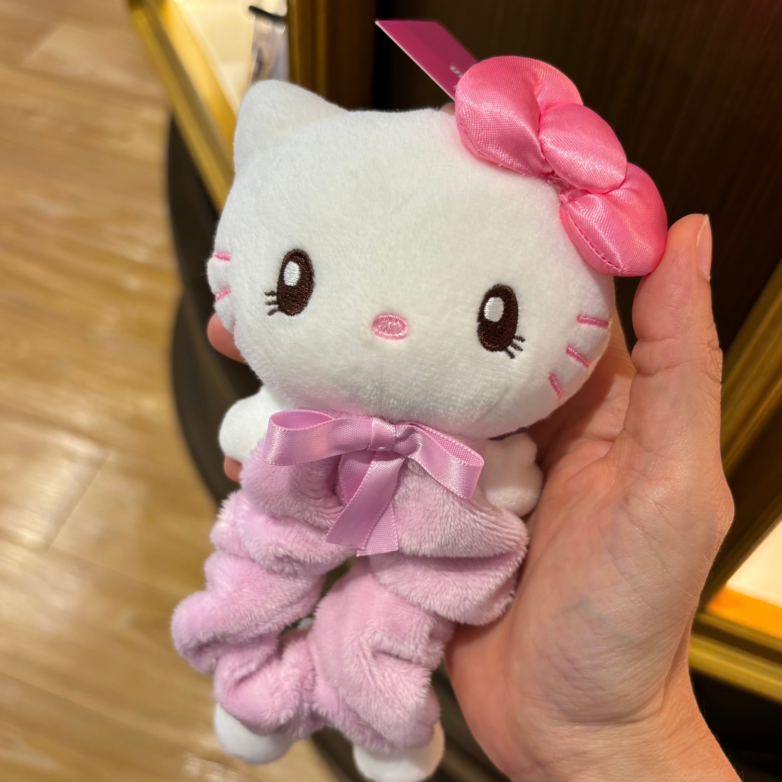 USJ Hello Kitty 公仔橡筋圈 手環