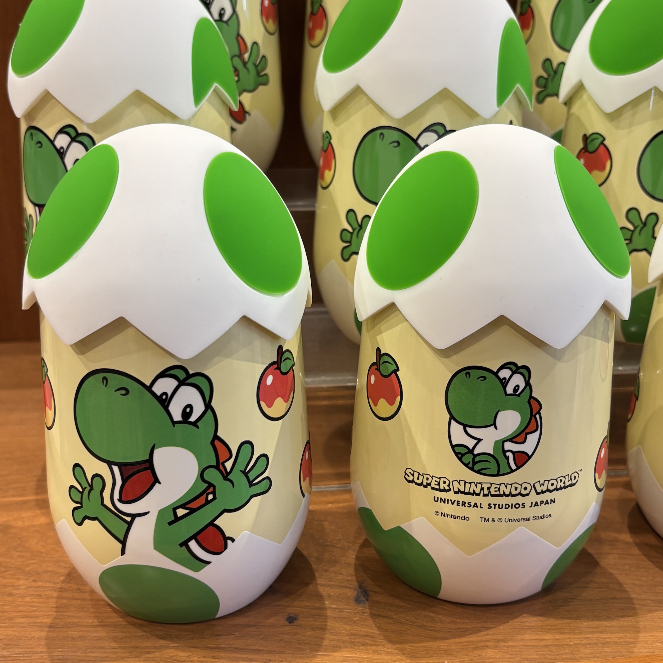 【訂貨】USJ Yoshi 有蓋不鏽鋼杯