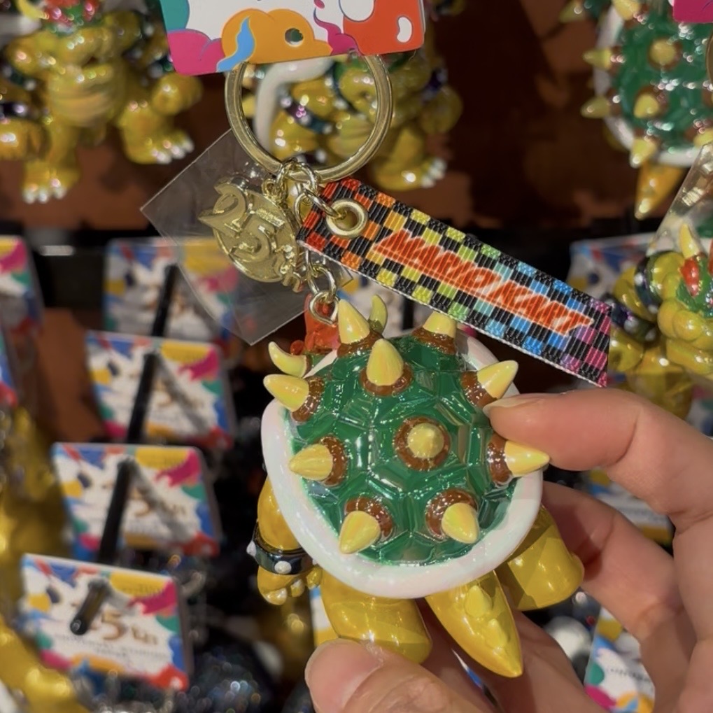 【訂貨】USJ 25th Discover U 週年紀念系列 - 任天堂 Mario & 庫巴 幻彩色鑰匙扣