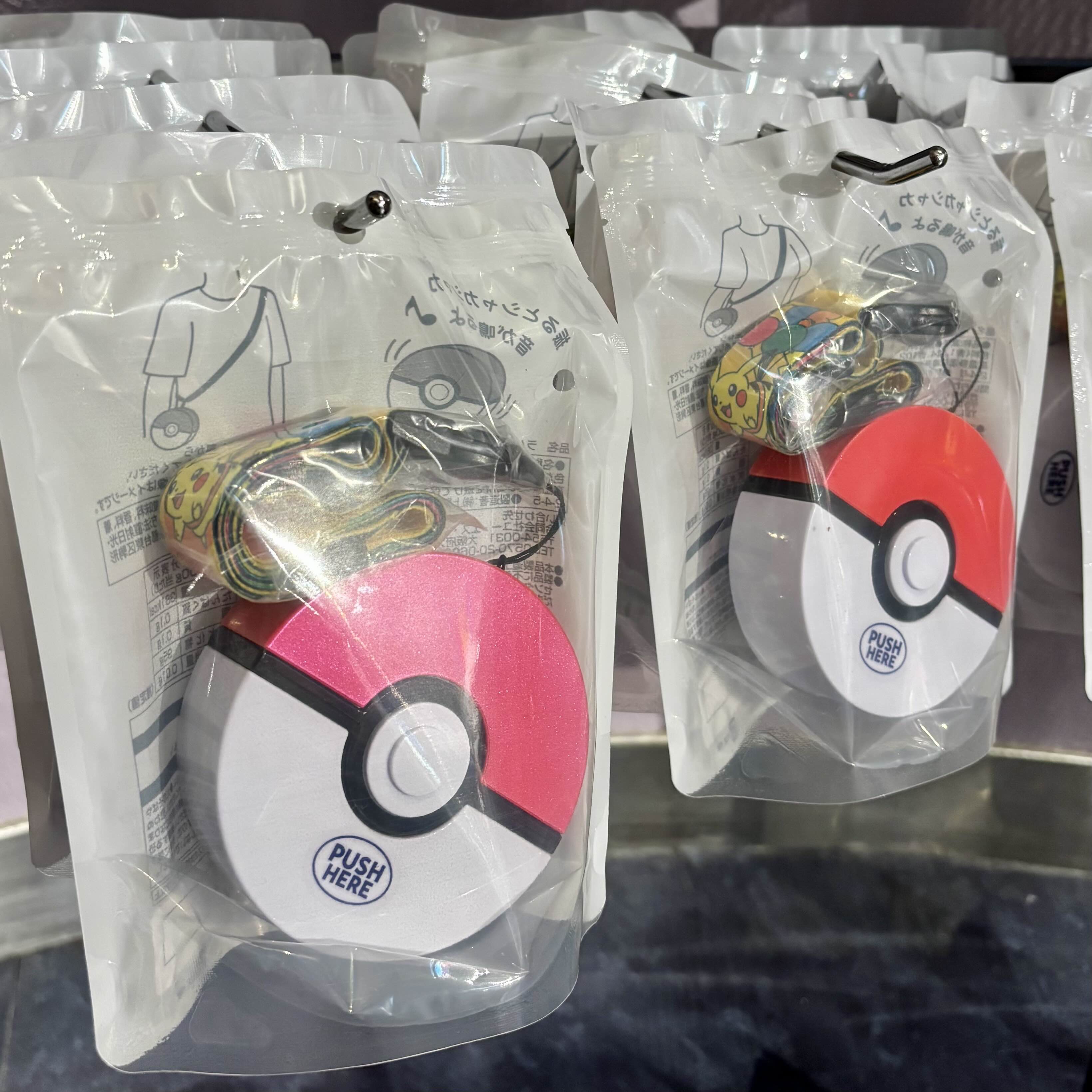 【訂貨】USJ 25th Discover U 週年紀念系列 - Pokemon 寶可夢 精靈球糖果 連頸繩