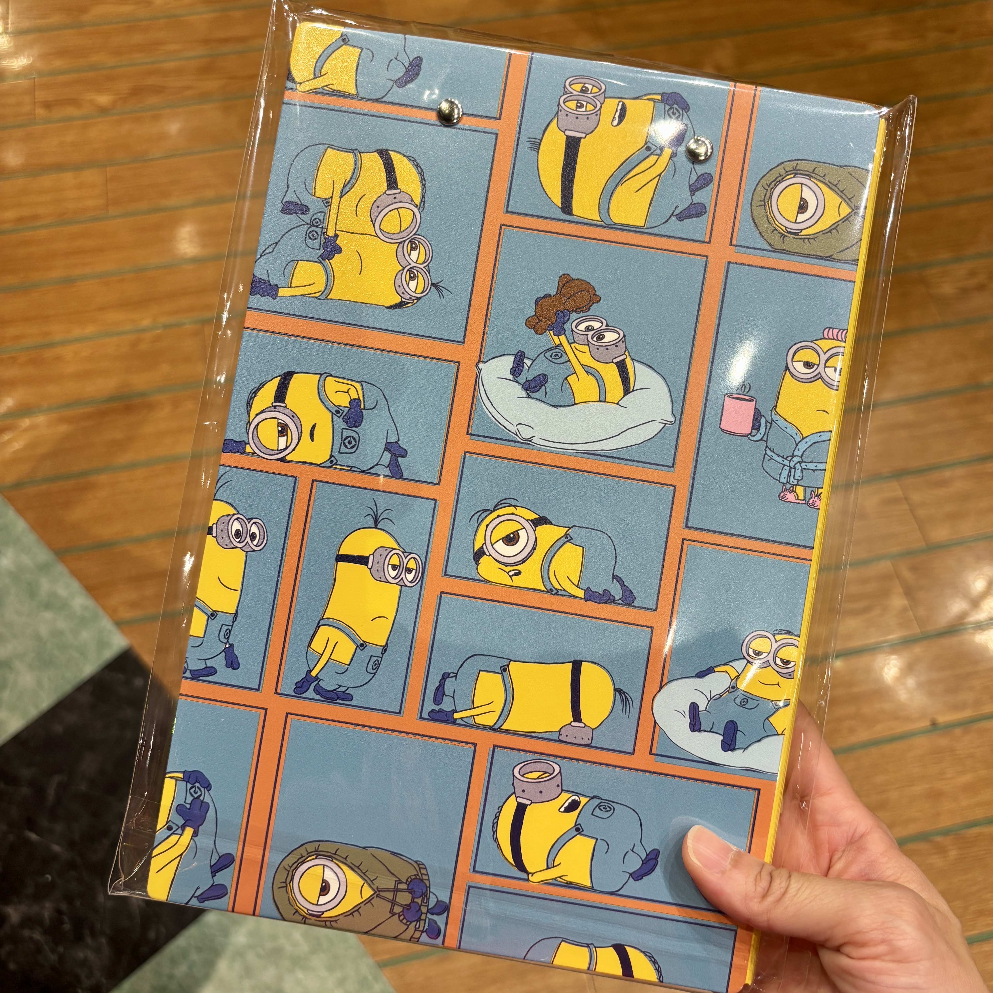 【訂貨】USJ Minions 迷你兵團 小小兵 A5 文件夾 - Lazy Days Lazier Nights