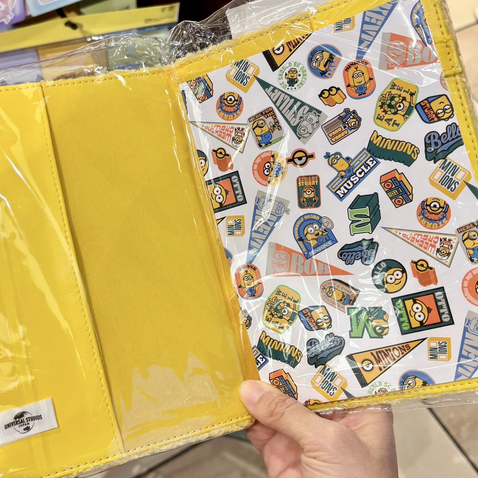 【訂貨】USJ Minions Bob 毛毛記事本