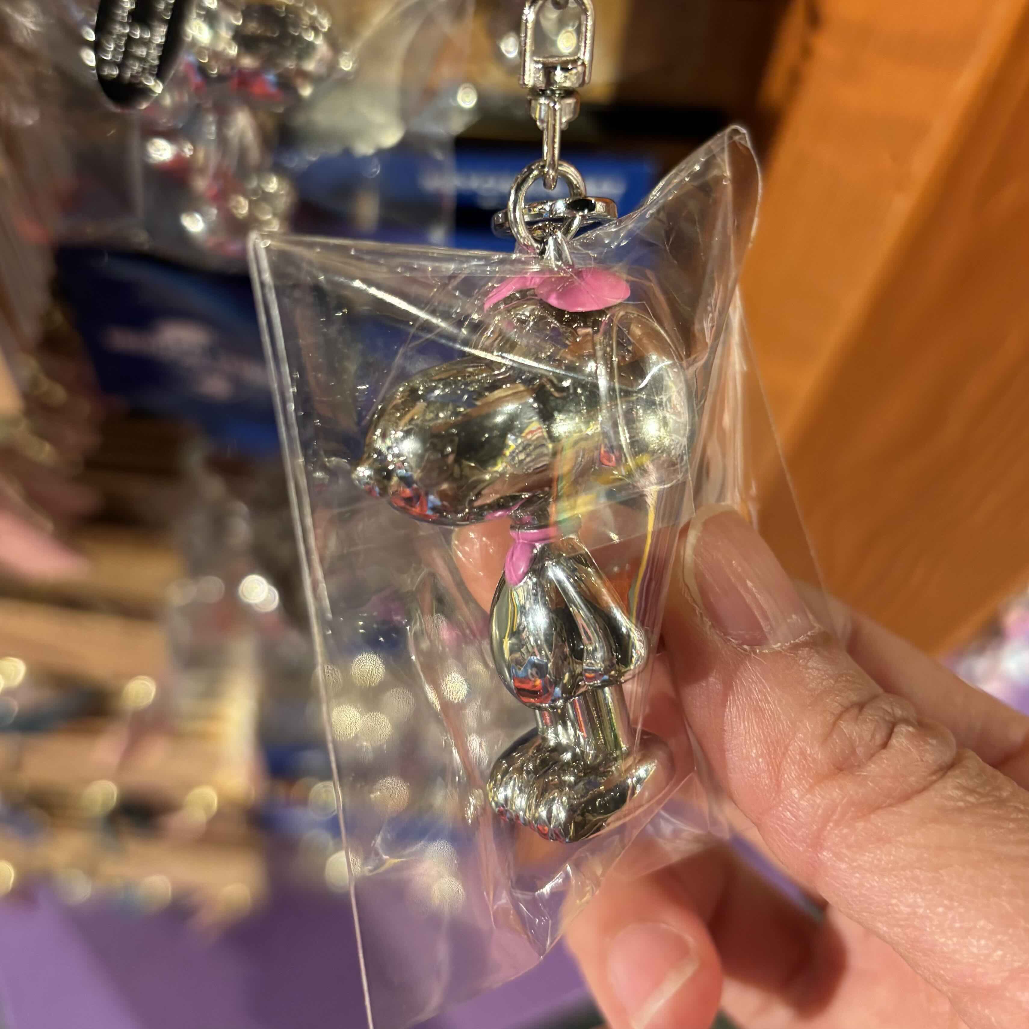 【訂貨】USJ Peanuts Snoopy & Belle Pair Keychain 銀色鑰匙扣