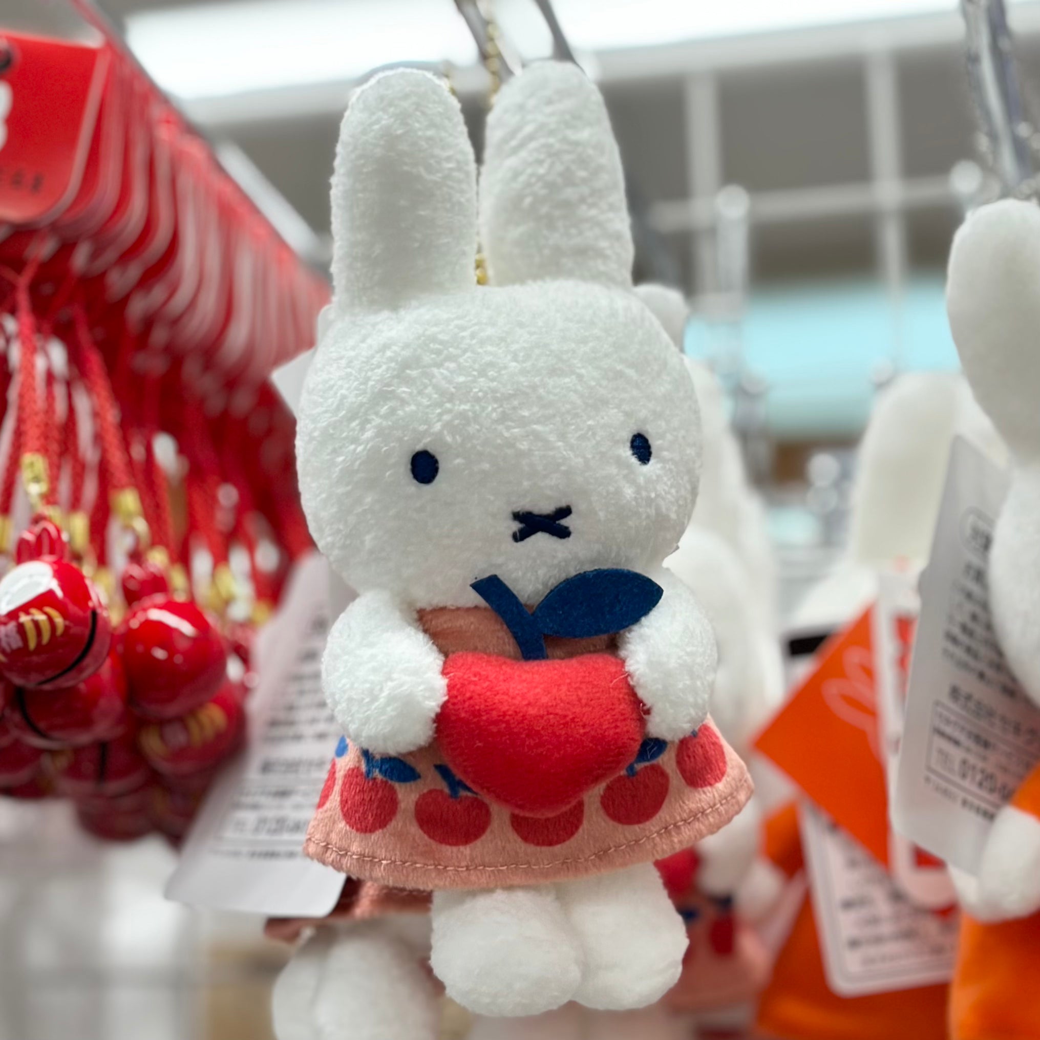 【訂貨】MIFFY FRUITS 公仔掛飾 - 蘋果